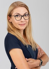 dr Karolina Wyrwińska